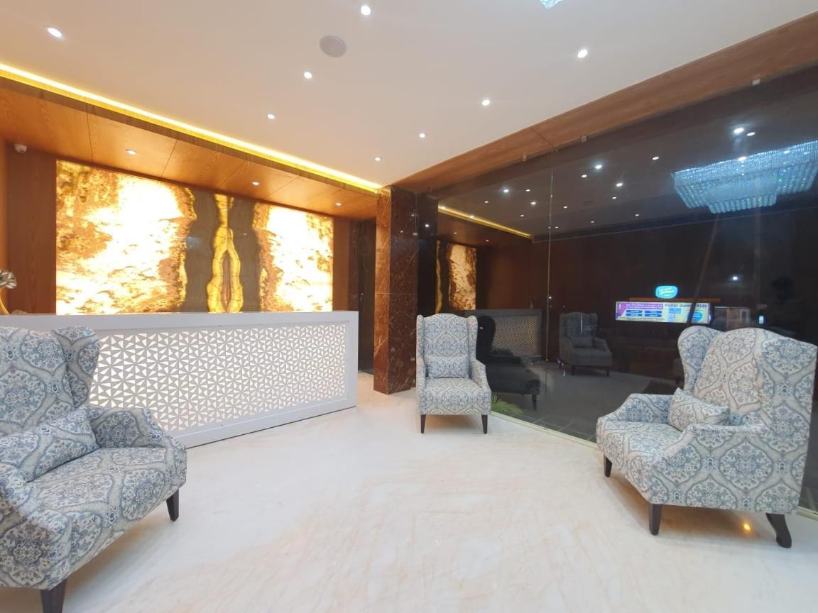The Moziac Hotel Gwalior Buitenkant foto