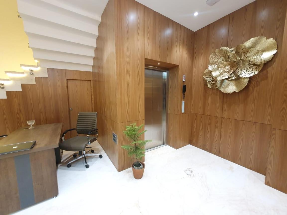 The Moziac Hotel Gwalior Buitenkant foto